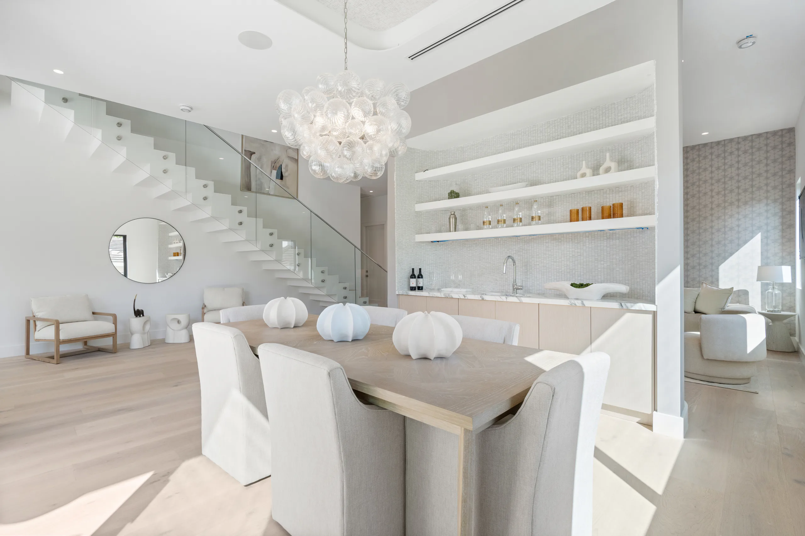 9132 Dickens Ave - Gallery image 6