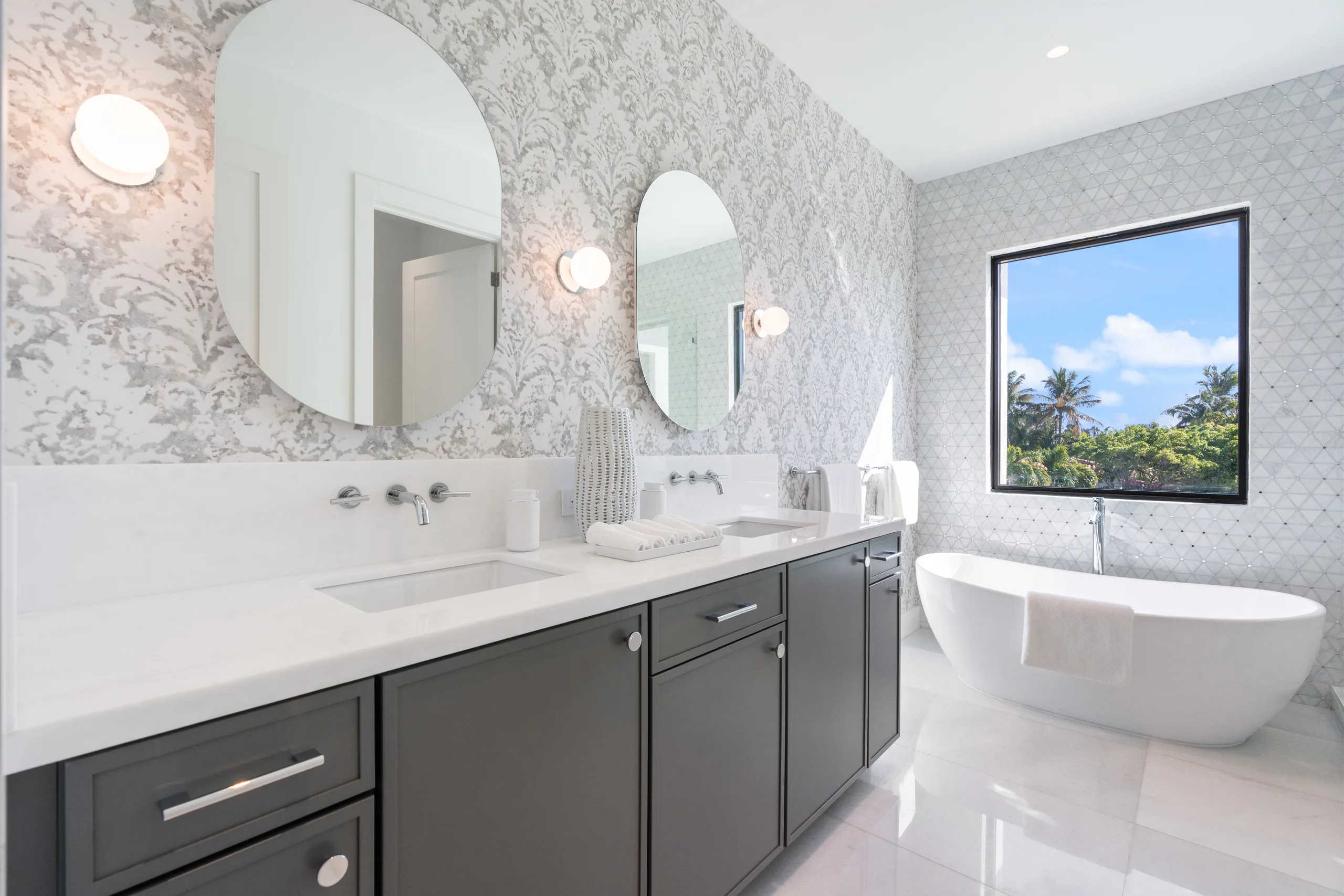 9132 Dickens Ave - Gallery image 11