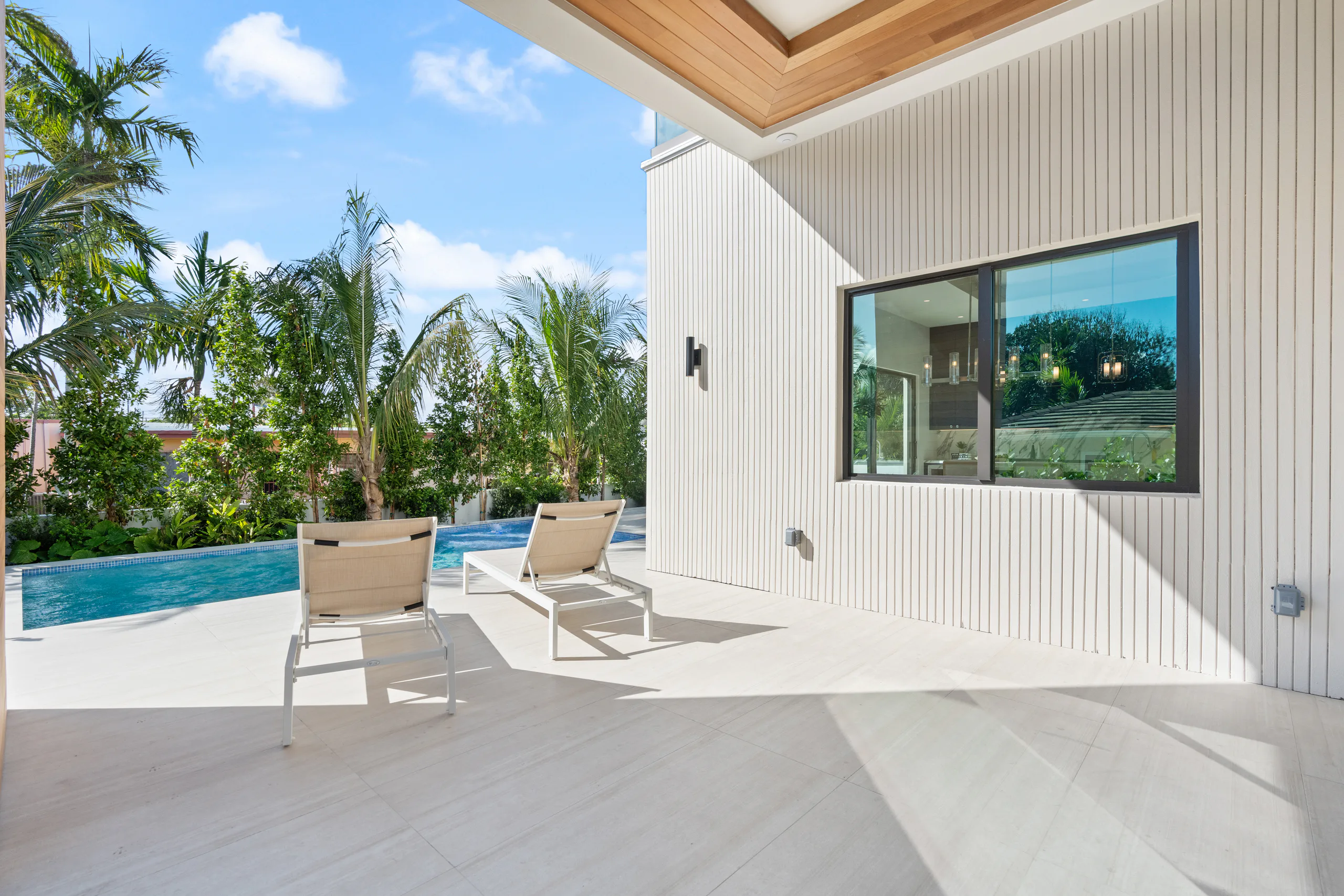 9132 Dickens Ave - Gallery image 12