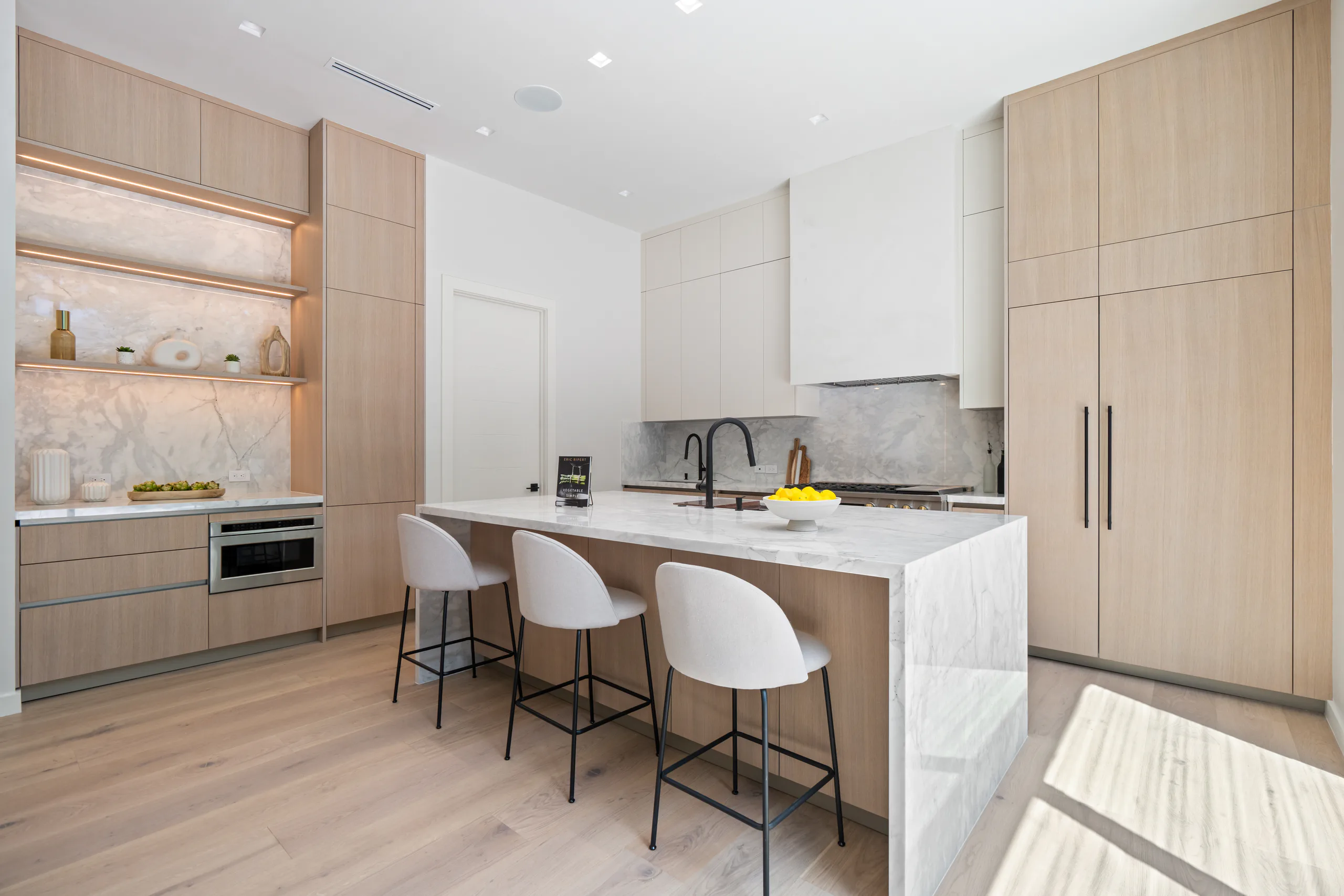 9009 Byron Ave - Gallery image 6