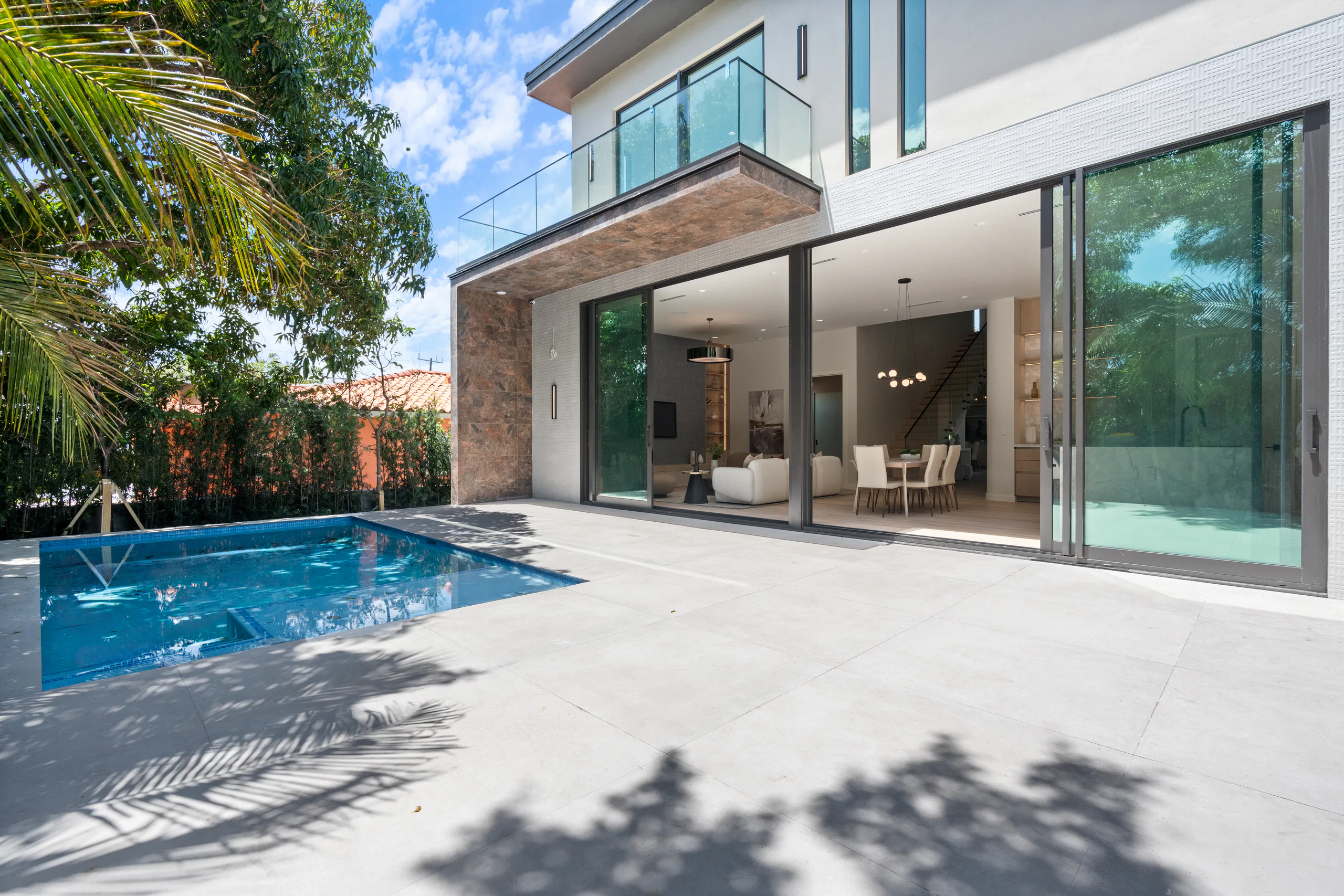 9009 Byron Ave - Gallery image 12